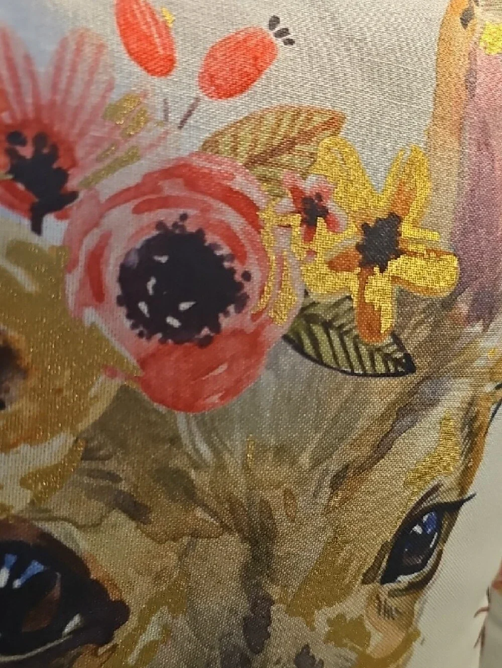 Brand New Set Of 2 Floral  Deer/fox Woodland Animal Throw Pillows - White/Cream